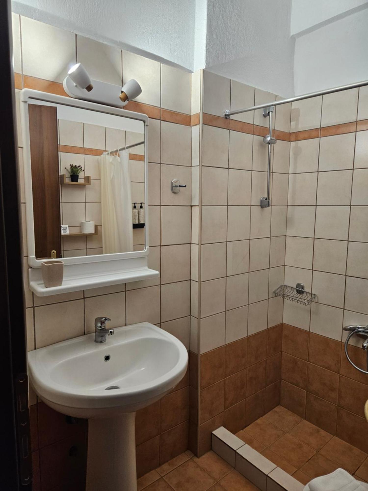 Spilaio At Meteora Hotell Kalampáka Eksteriør bilde