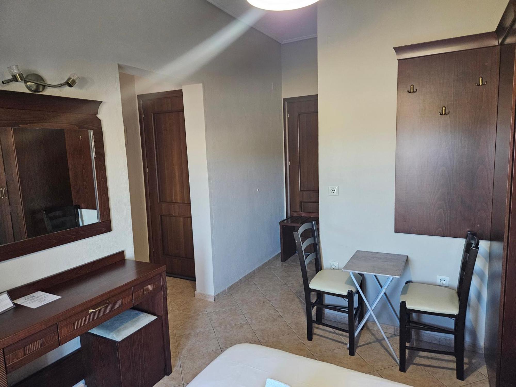 Spilaio At Meteora Hotell Kalampáka Eksteriør bilde