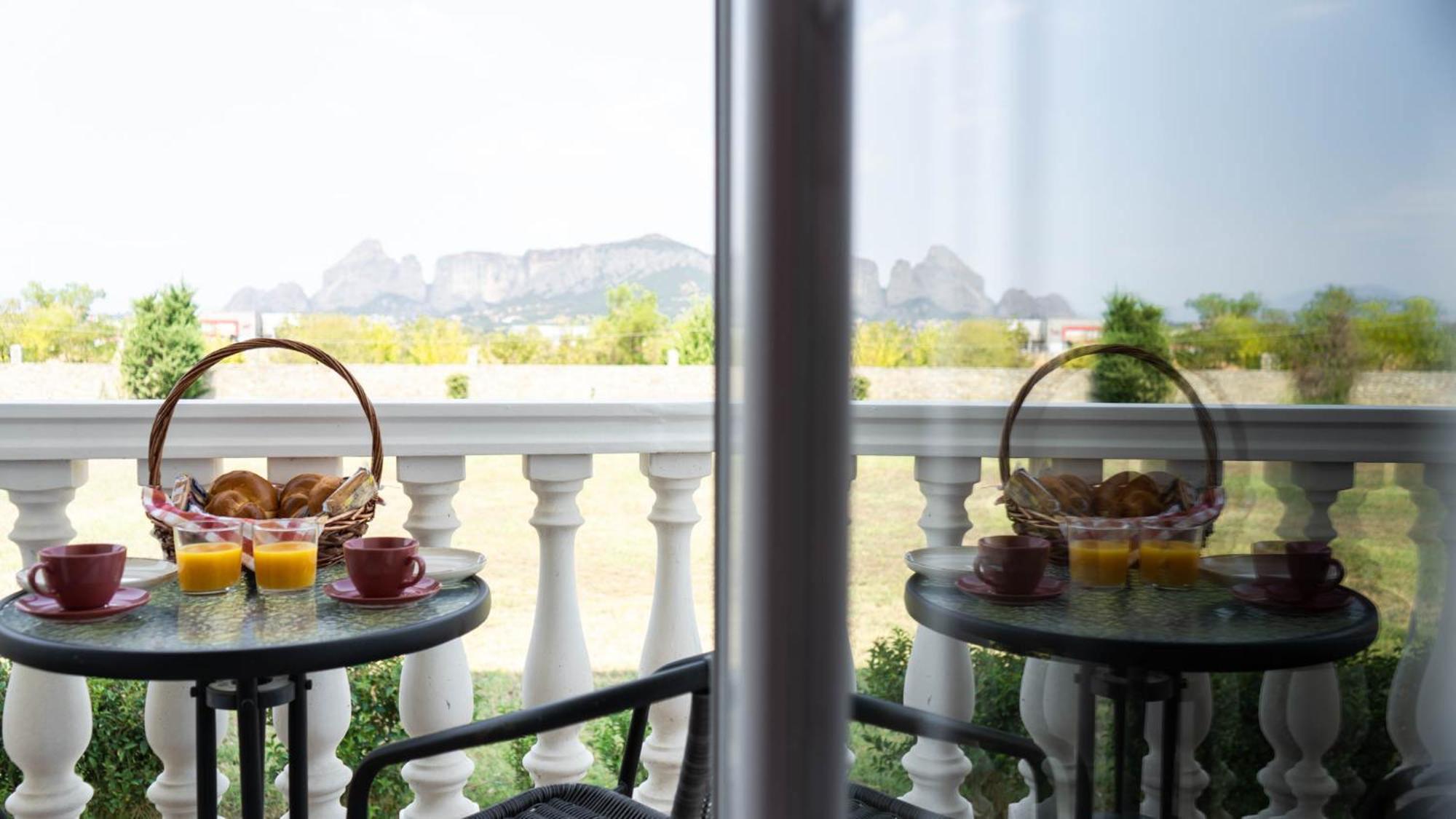 Spilaio At Meteora Hotell Kalampáka Eksteriør bilde